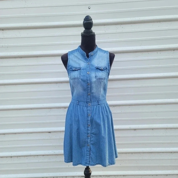 Rue 21 Womens Blue Sleeveless Button Front Denim Jean Soft Dress Sz S - Picture 1 of 9